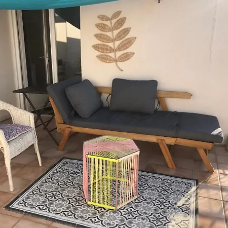 En Duplex & Terrasse Vue Larzac Saint-Jean-de-la-Blaquiere