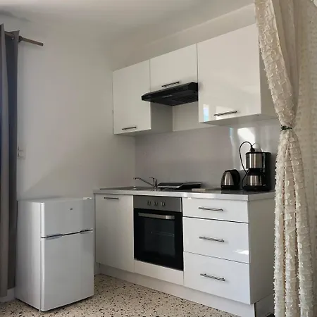Apartment En Duplex & Terrasse Vue Larzac