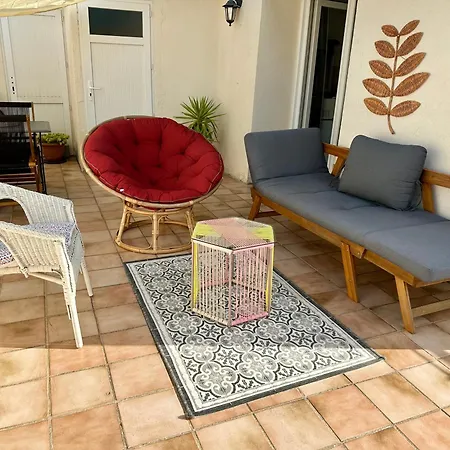 En Duplex & Terrasse Vue Larzac 아파트