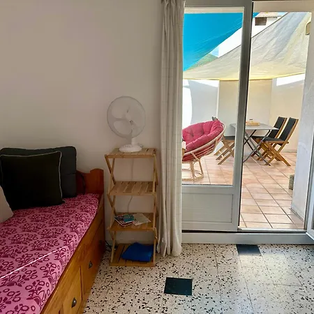 Апартаменты En Duplex & Terrasse Vue Larzac Saint-Jean-de-la-Blaquiere